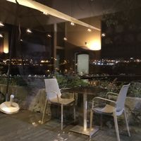 Beautiful view and restaurant  at Arvore in Porto