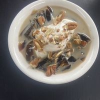 Coffee jelly and cream dessert   at Por Siempre Vegana Vol II in Mexico City