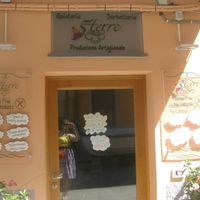 Outside at 5 Terre in Manarola