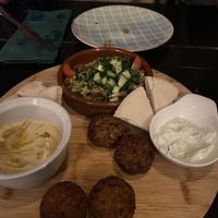 Tabuleh, hummus, pita e falafel! Tutto buonissimo   at Bistro Arbol in Lanzarote