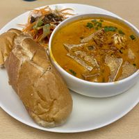 Vegan curry with baguette  at Rendezvous du Vietnam in Cairns