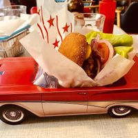 This is how burgers are served at Ebbas Fik in Helsingborg