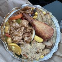 Medium meal with orange chicken, Mac n cheese, stuffing, Turkey w/ gravy, and a drumstick (was there the day before thanksgiving) #Veganuary at Veggie Castle in Jamaica