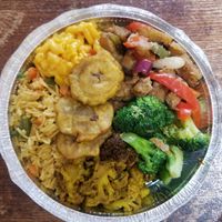 Always so fresh 👌🏼 at Veggie Castle in Jamaica