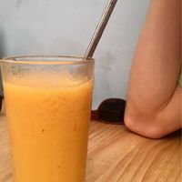 Mango y fresa at Cafe Stepping Stone in Cartagena