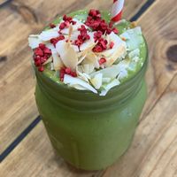 Green smoothie at The Organic Boho in Copenhagen
