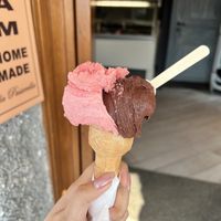 strawberry chocolate   at La Passerella Srl in Varenna