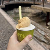 Peach and almond gelatos  at L'arte del Gelato in Verona