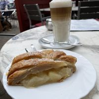 Apfelstrudel und Caramel Macchiato   at Kaffeeflut in Wittdun