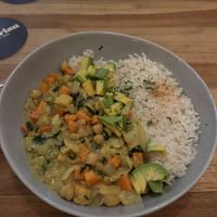 curry de garbanzos  at Pezetarian in Cartagena