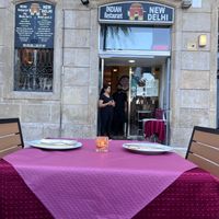 Reserved table  at New Delhi in Alicante