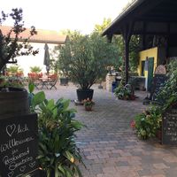 The outside seating area.... at Sembries in Speyer