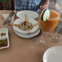 Gazpacho y hummus at La Bartola in Sevilla