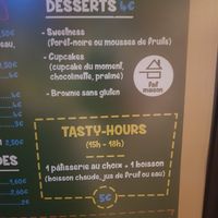 tasty hours 3 to 6 PM at Velicious Burger in Strasbourg