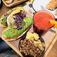 Fresh and acai bowl with tippings are include at Almalibre Acai Bar in Barcelona