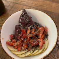 Açaí bowl at Almalibre Acai Bar in Barcelona