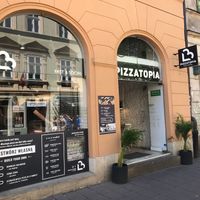 View of restaurant at Pizzatopia in Krakow