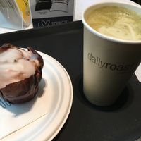 Vegan muffin and matcha soy latte  at VIE - Daily Roast - T2 in Schwechat