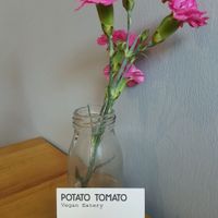 Love the table flowers :-) at Potato Tomato - The Eatery in Whitstable