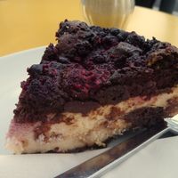 Brownie-Cheesecake hmmm yummy at Haus Zauberflöte in Offenburg