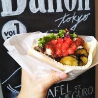 Beautiful toppings with spicy harissa! at Ballon in Tokyo