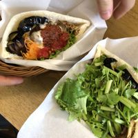 Normal and coriander regular size  at Ballon in Tokyo