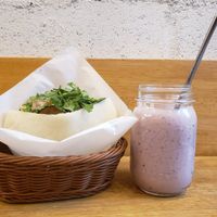 Coriander falafel sandwich with strawberry banana smoothie at Ballon in Tokyo