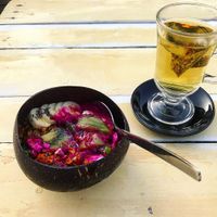 the uluwatu (dragon fruit base)  at Nalu Bowls in Ericeira