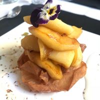 Croustade aux pommes avec de la pâte filo à l’huile d’olive, vegan à notre demande, un délice  at Annadata in Saint-malo