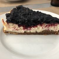 Cheesecake at Empatia Rincon Vegano in Madrid