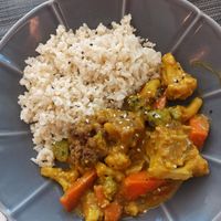 Vegetable curry with wholegrain rice at Organic Caffe in Estoril