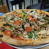 Pizza with vegan cheese at Mellow Mushroom in Winter Park