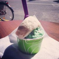 Gelato made from Oatly oatmilk. Hazelnut and After Eight flavour. Delicioso! at Italienaren i Gubbängen in Farsta