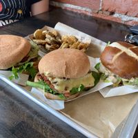 😍 at E Burger in Columbus