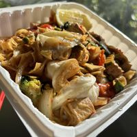 Pad Kee Mao (Made Vegan, No Egg, With Tofu)   at Ning Thai Cuisine in Pahoa