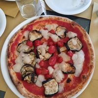 Pizza primavera con mozzarella vegan at Pizzeria 4s in Cividale Del Friuli