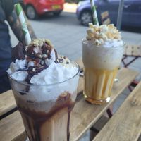Love Raw Chocolate milkshake (left) + Salted Caramel Pocorn milkshake (right) at Cafe Thrive in Southampton