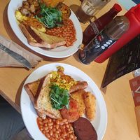 Full thrive breakfasts at Cafe Thrive in Southampton