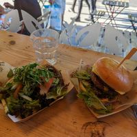 1/2 lb "meaty" burger and side salad at Cafe Thrive in Southampton