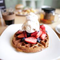 Berry, vanilla and maple waffles at Cafe Thrive in Southampton