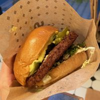 Chili cheese burger   at Swing Kitchen - Kaiserfeldgasse in Graz