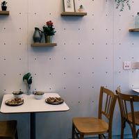 interior decoration at Comptoir Veggie in Paris