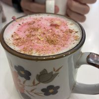 Latte rose-cardamom   at Comptoir Veggie in Paris