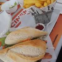 Cachorro Vegano at Nuskas Café in Penafiel