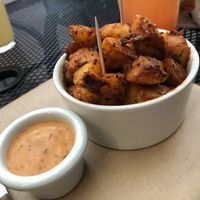 Las mejores papas! Además incluyen aderezo tipo chipote #Veganuary at Tacogreen in Queretaro