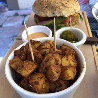 Combo de Burger Hawaiana at Tacogreen in Queretaro