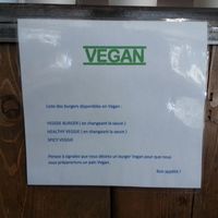 "List of vegan burgers available:

VEGGIE BURGER (by changing the sauce)
HEALTHY BURGER (by changing the sauce)
SPICY BURGER

Think about telling us you want a vegan burger so we can prepare a vegan bun." at Holy Moly in Lille
