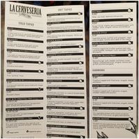 8 vegan burgers/sandwiches and 8 vegan tapas at La Cerveseria Clandestina in Barcelona