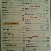 Menu options at Pi Mediterran in Berlin