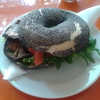 Vegan bagel at Milch&Zucker in Berlin